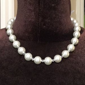 Faux pearl necklace with crystals